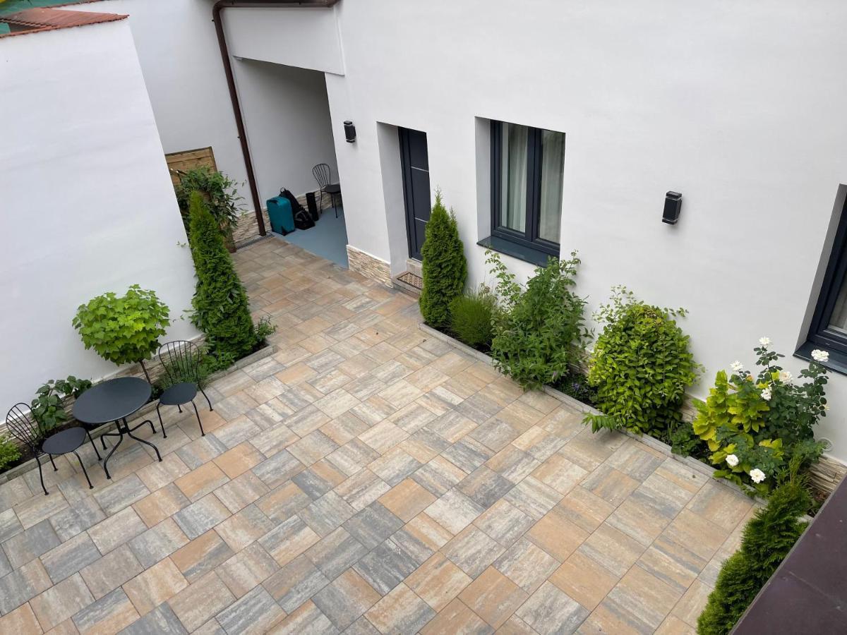 Mani Studio Sibiu Exterior foto